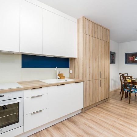 פוזנן Villa Venecja Apartment Chwaliszewo With Free Garage City Center By Noclegi Renters מראה חיצוני תמונה